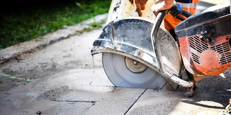 DERZ İLE BETON DELME KESME